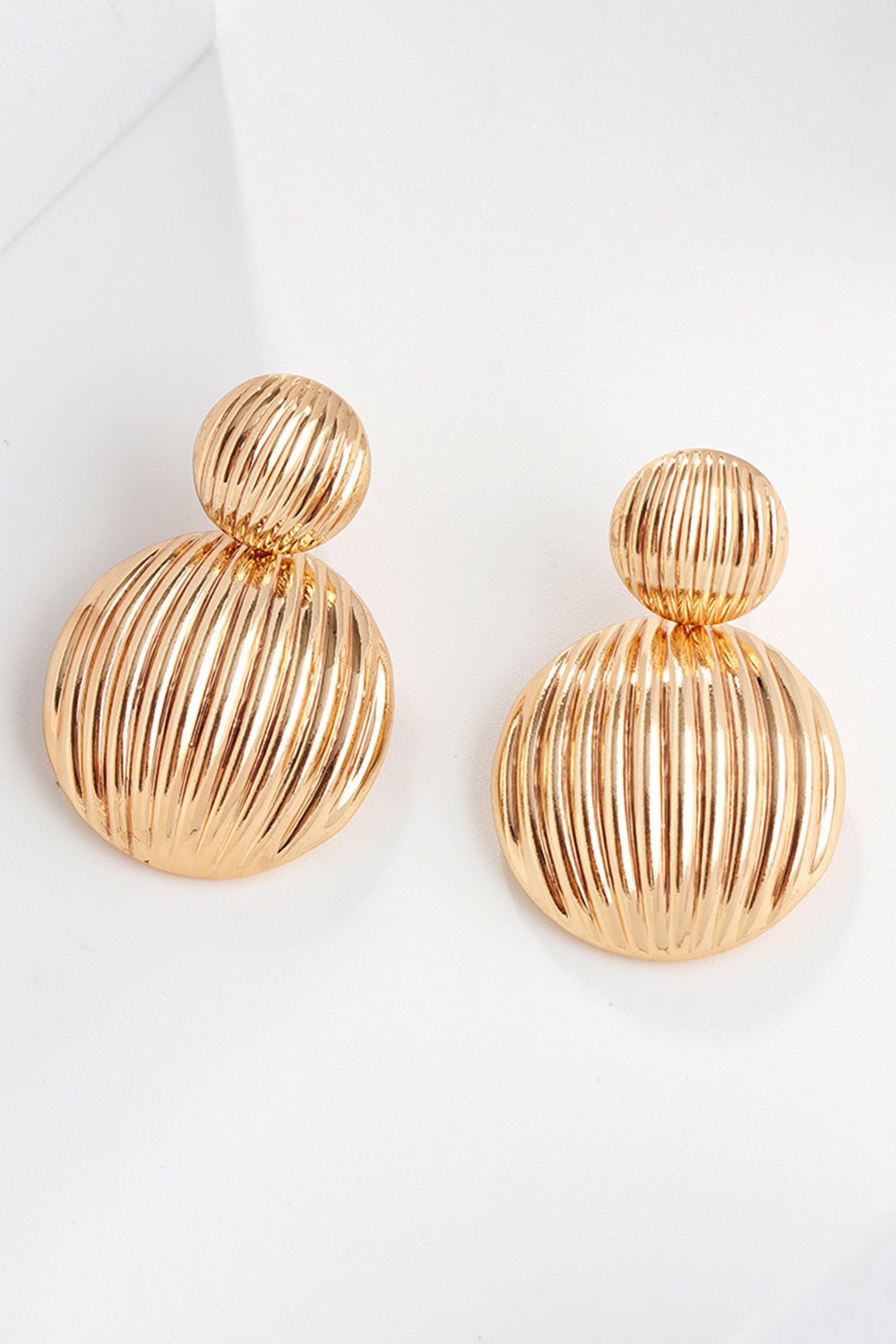 Zinc Alloy Ribbed Earrings